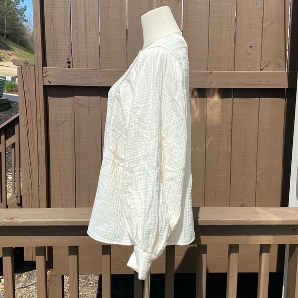 S’EDGE Reeves Top in Frosting size Large - Picture 5 of 10